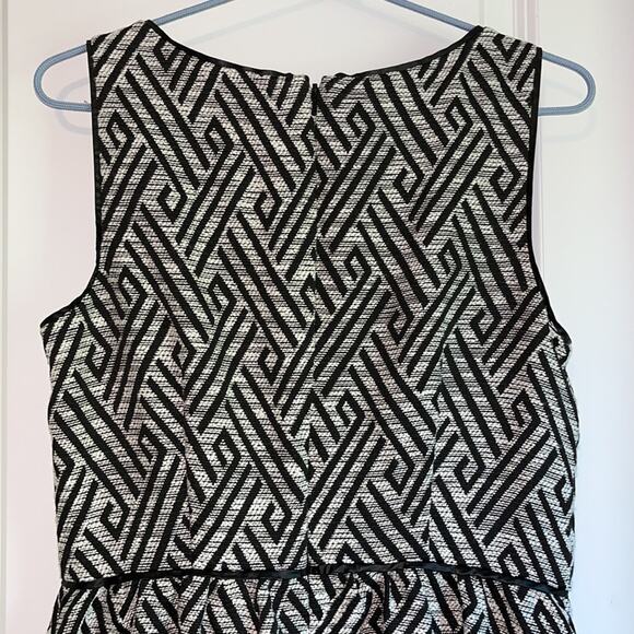 Outback Red Dress - Picture 4 of 12